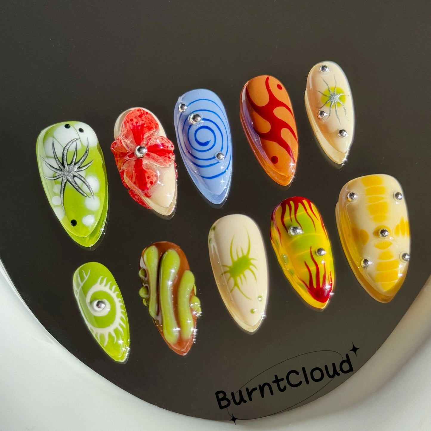 233 "Mononuclear" Freestyle 3D Flower Green Press on Nails