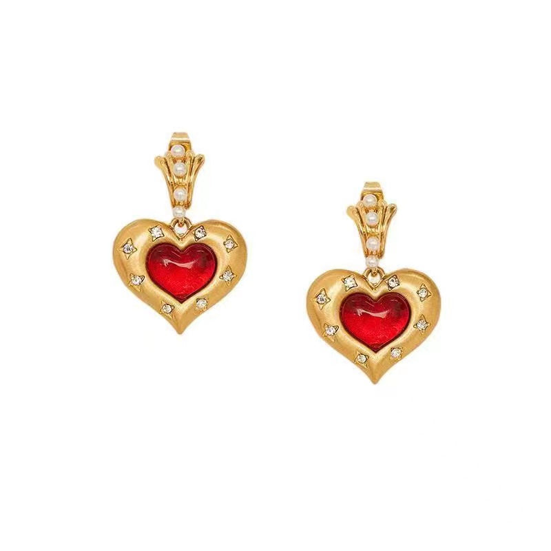 E18 Vintage Red Heart Gold Pendant Drop Earrings