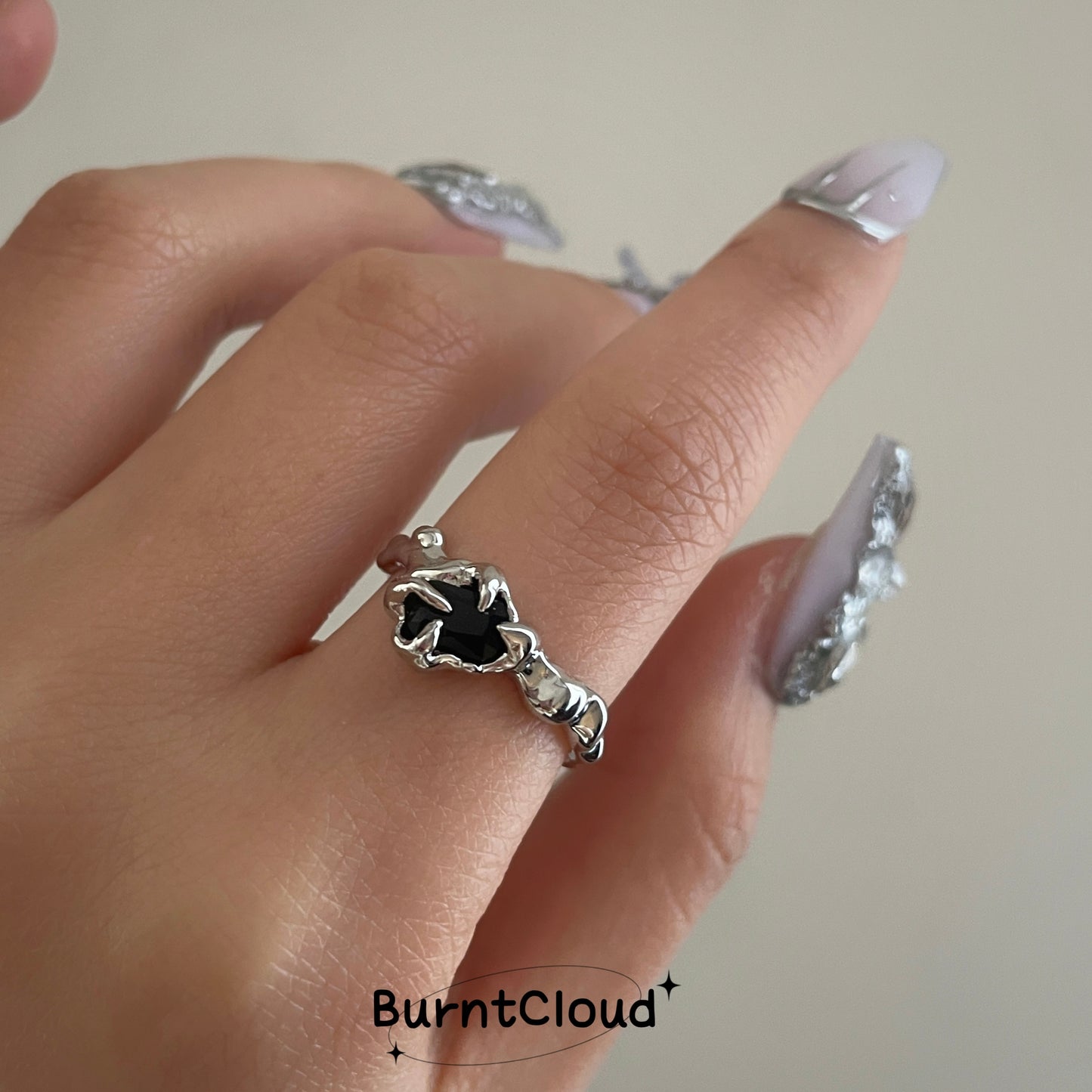 R13-16 Be Cool Balck Gemstones Rings