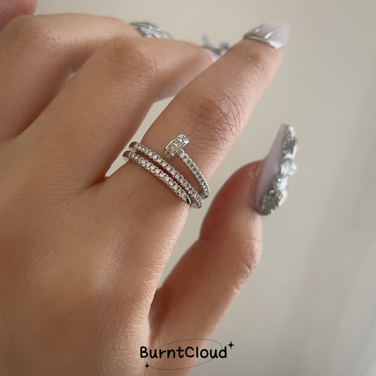 R24 Luxury Diamonds Layered Ring