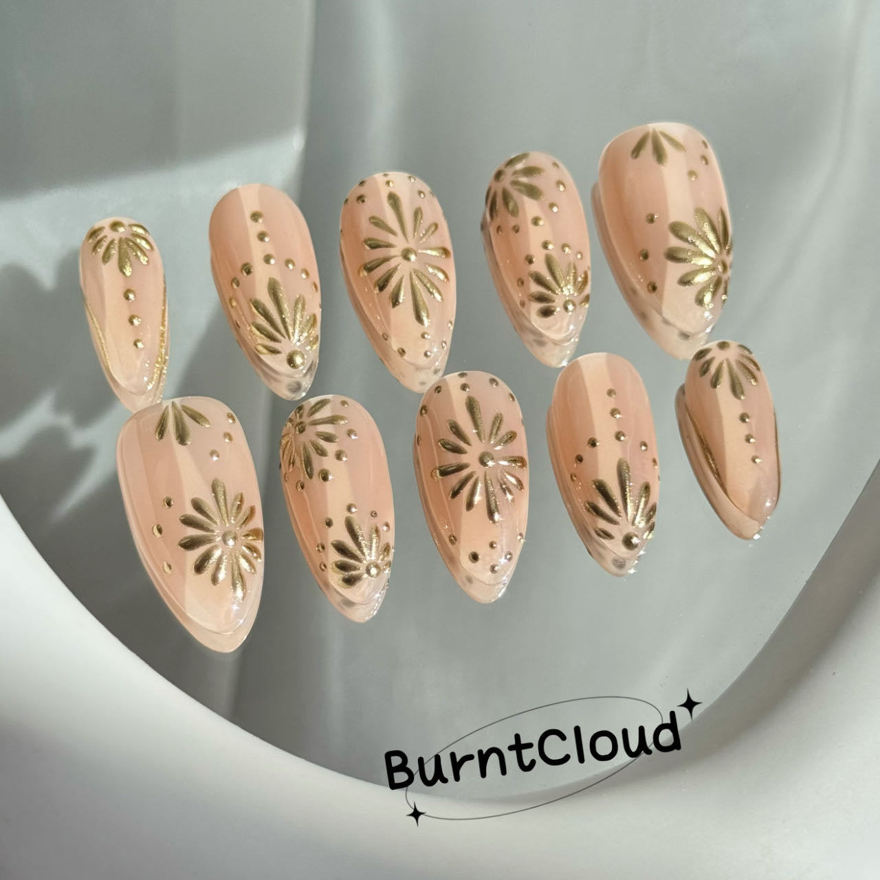 235 "Golden Flower" Nude Base Gold Chrome Flowers Elegant Press on Nails