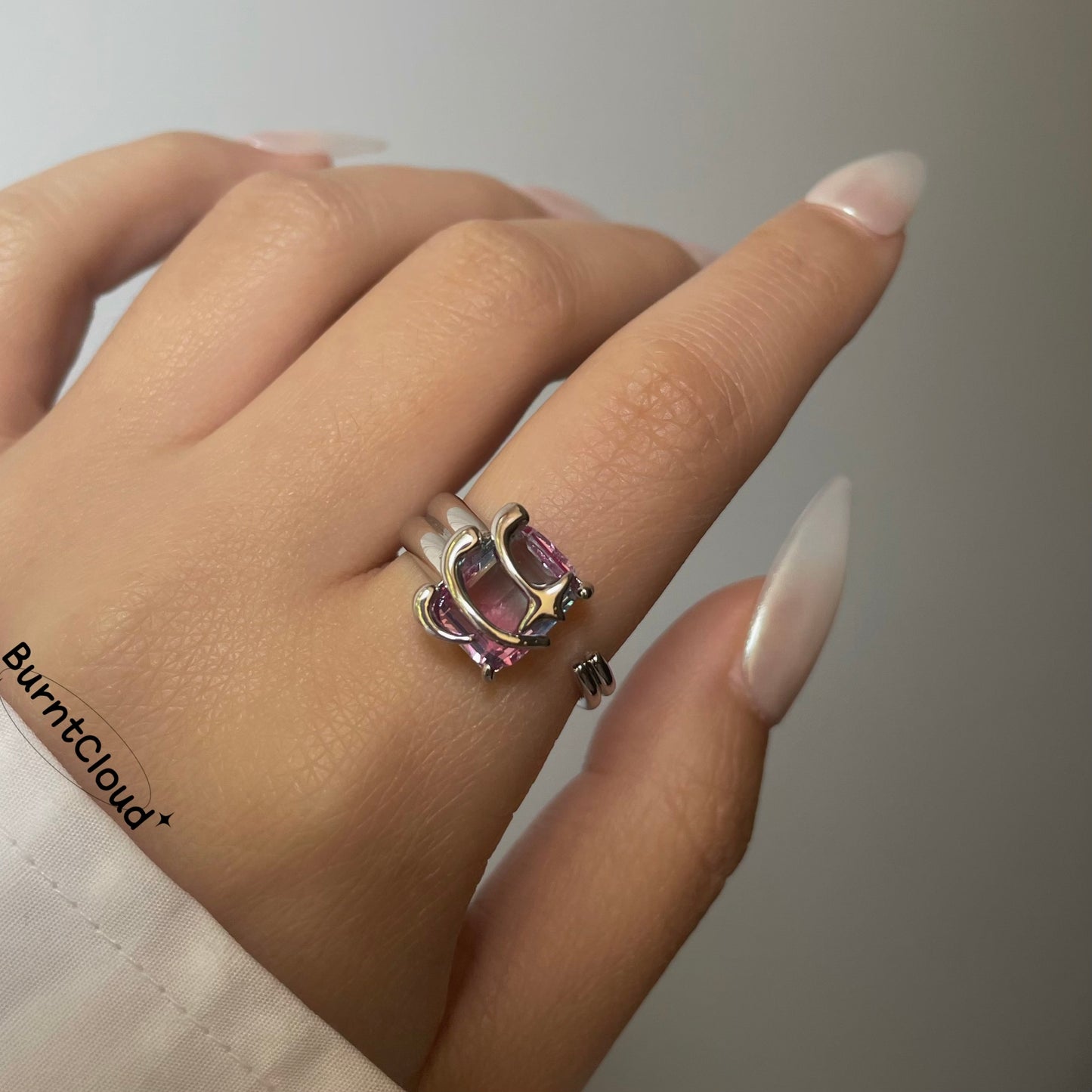 R33 Square-cut Ombre Purple Gemstone Ring